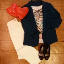Trendy Store_Blazer, blusa estampada e calça resinada